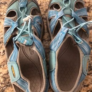 Women keen size 9